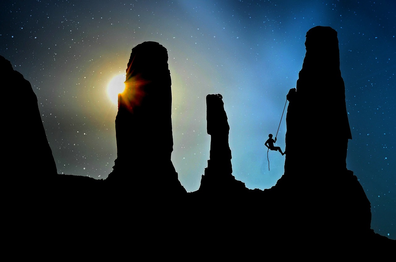 mountaineer, climb, rock climber, mountain climber, silhouettes, landscape, mountaineering, climber, mountain sport, secure, rocks, rock climbing, rope, extreme sports, steep, climbing rope, sport, nature, leisure, abseil, rappelling, descent, adventure, sky, backlighting